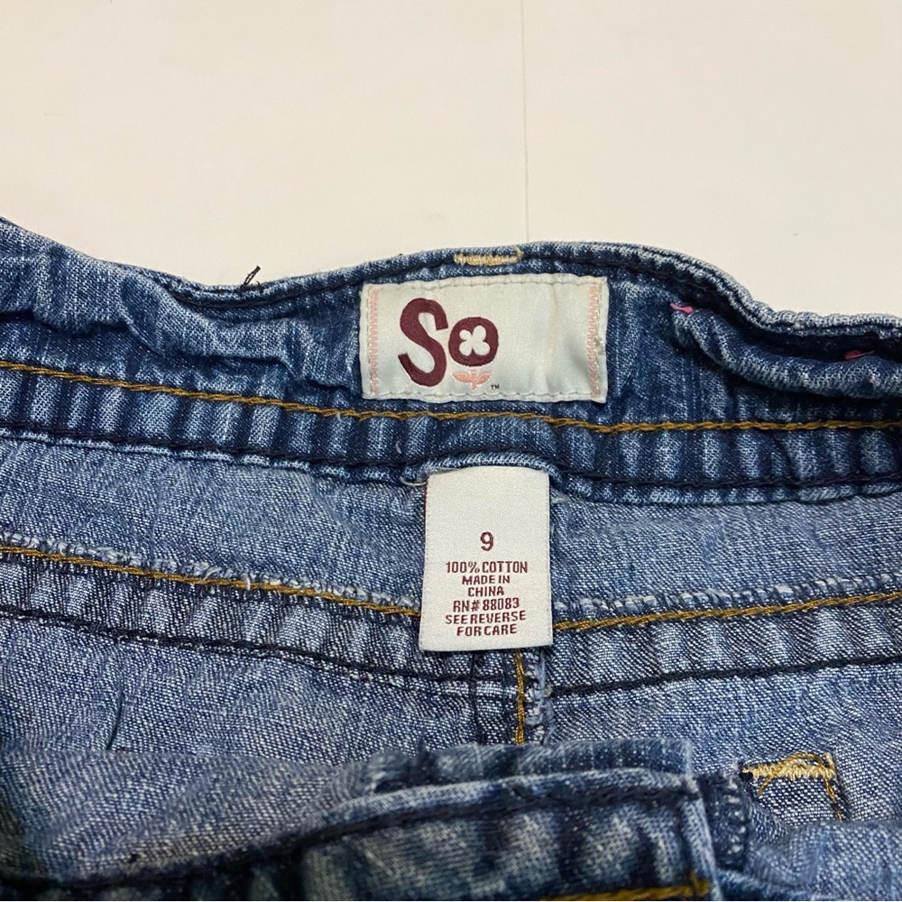 68. ⭐️ SO! Jeans shorts size 9 - Picture 4 of 5